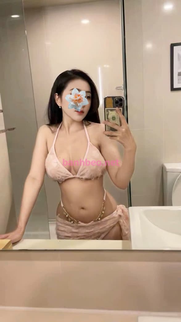 🔥 NEW! Tiểu My – Cô nàng chân dài, mông to, đẹp mê hồn!