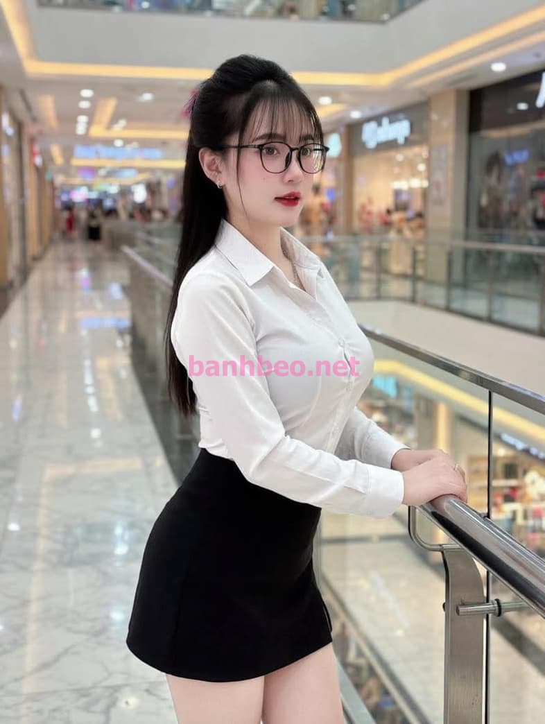 ⭐️⭐️ Ngọc Trinh ⭐️⭐️ hàng công sở chất lượng cao ⭐️⭐️
